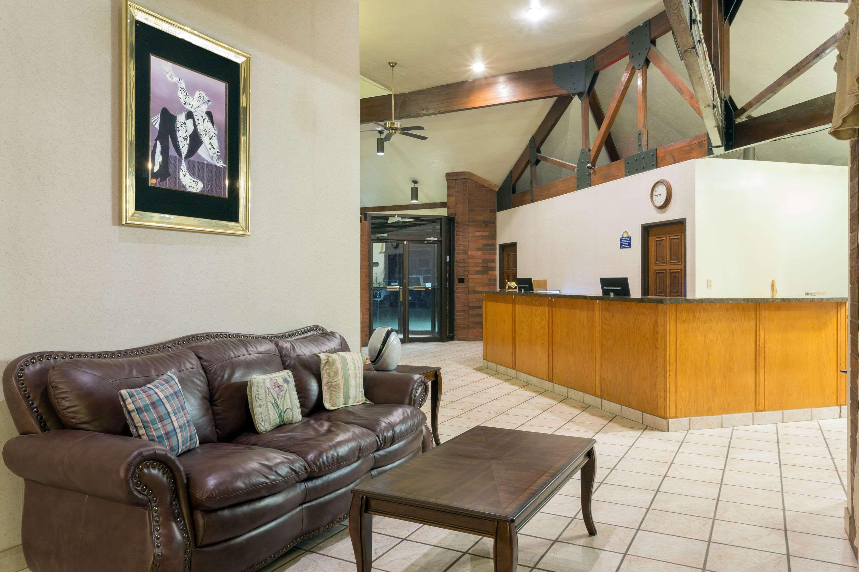 Ramada By Wyndham Richfield Ut I-70 Hotel Exterior photo